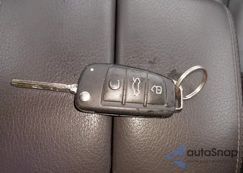 2013 Audi Q7 3.0T Premium из США, поврежденный, VIN WA1LGAFE1DD013396